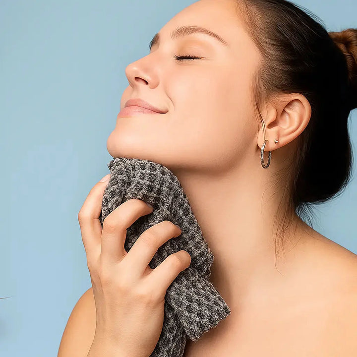 BowLift | Peeling Shower Towel with Silver Ions – Deep Cleaning & Gentle Exfoliation