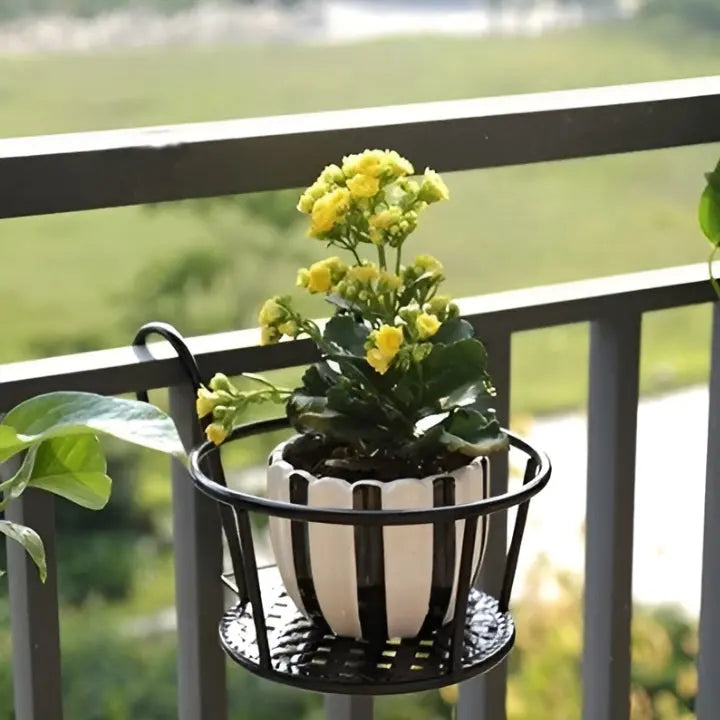 BowLift | PotHanger Space-Saving Plant Display