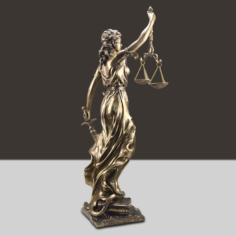 BowLift | Decorative statue of the Goddess of Justice