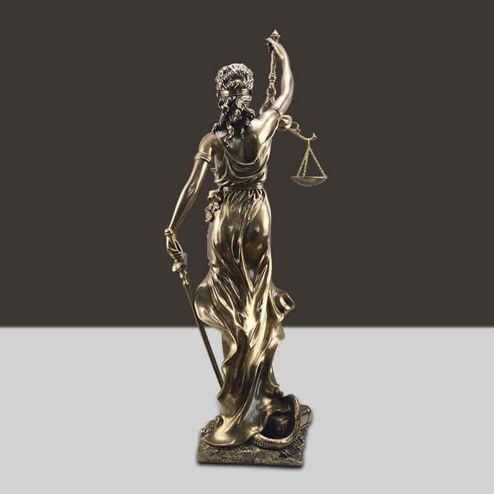 BowLift | Decorative statue of the Goddess of Justice