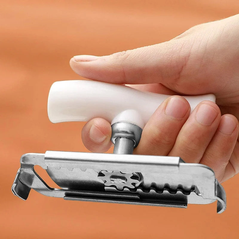 Size-adjustable can opener made of stainless steel | Bowlift
