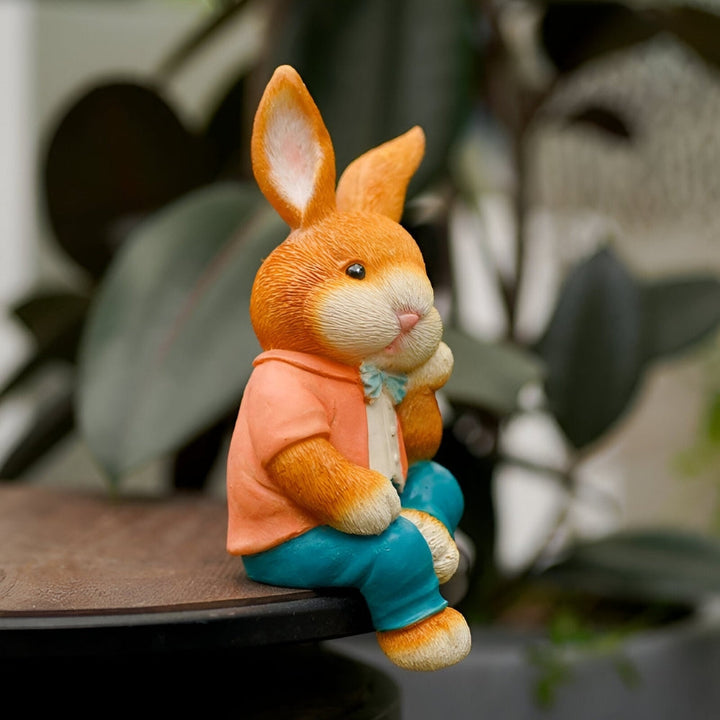 Sitting rabbit sculpture for playful and modern desk or shelf decoration Bowlift