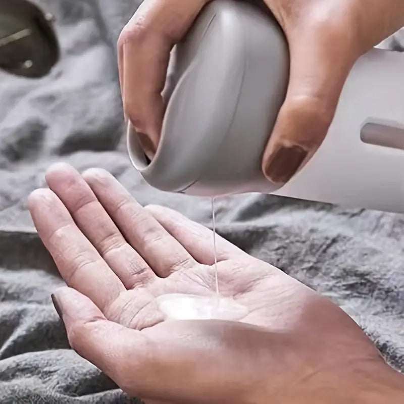 BowLift | And leak-proof 4-in-1 travel bottles