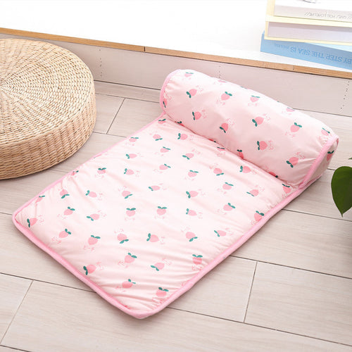 Cooling Mat Ice Silk for Dogs and Cats – Self-Cooling Without Electricity | Bowlift