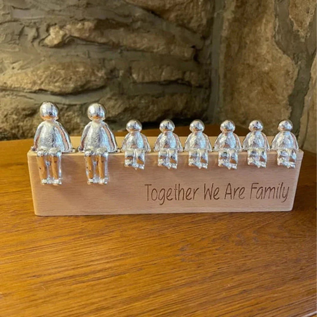 BowLift | Timeless Family Sculpture