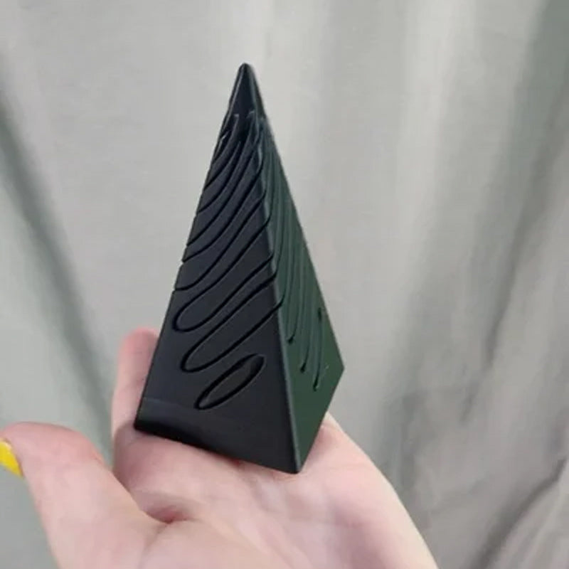 BowLift | Impossible Pyramid Passage Sculpture