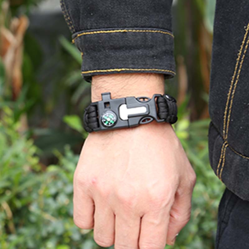 BowLift | Multi-Functional Survival Paracord Bracelet