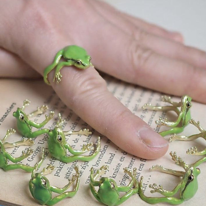 BowLift | Latest-tree Frog Ring & Earrings