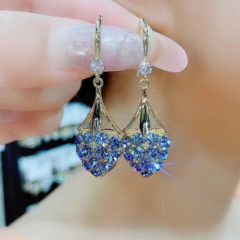 BowLift | Heart shaped diamond earrings