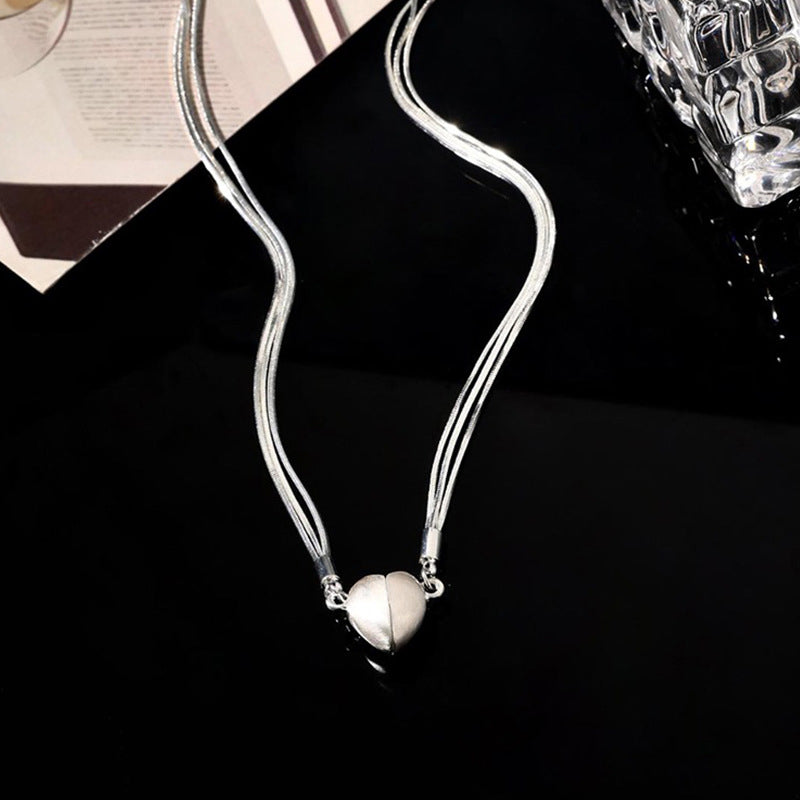 BowLift | Necklace with magnetic heart pendant