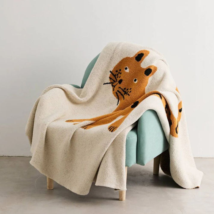 BowLift | Wild Paws Cozy Blanket
