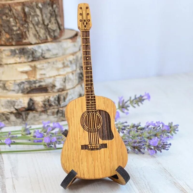 BowLift | Wooden box for acoustic guitar accessories