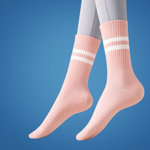 Non-Slip Traction – Breathable Cushioning – Comfort Fit – Stability & Safety for Women’s Studio Workouts Bowlift