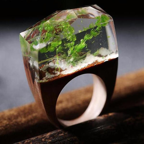 Quanta - Encapsulated Green Plant Resin Ring | Bowlift