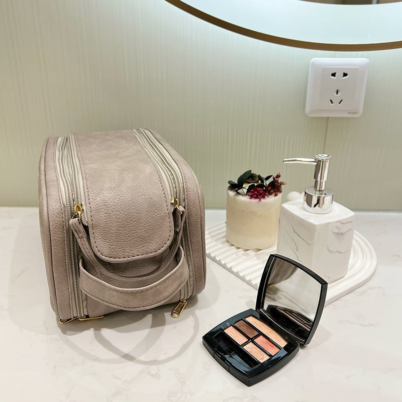 BowLift | Large Travel Makeup Bag