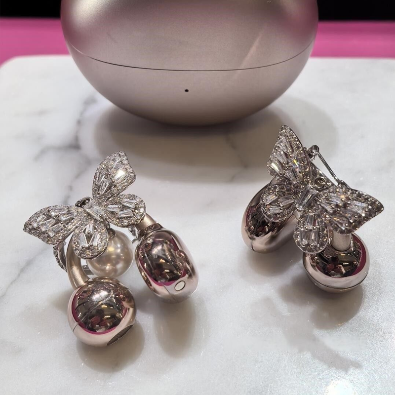 BowLift | Sparkling Butterfly Bow Clips for Earbuds