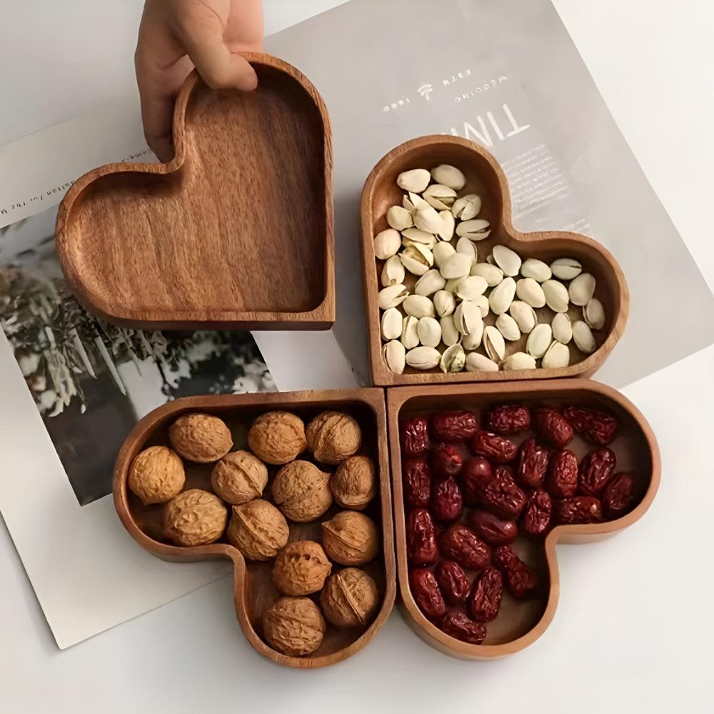 BowLift | Heart-Shaped Wooden Snack Tray | 4 pcs