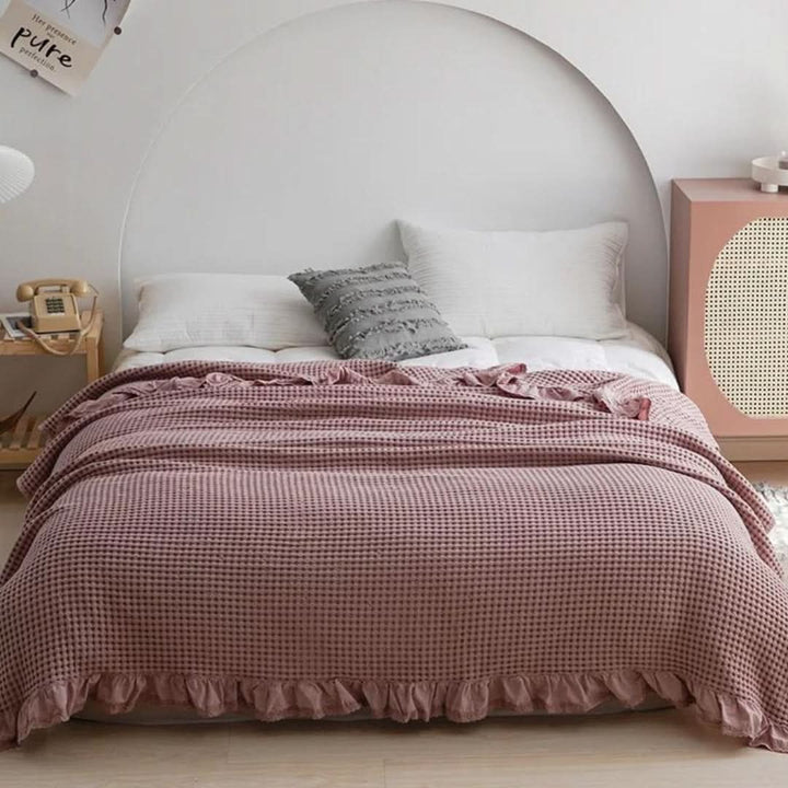 BowLift | INA - Slim and cozy blanket