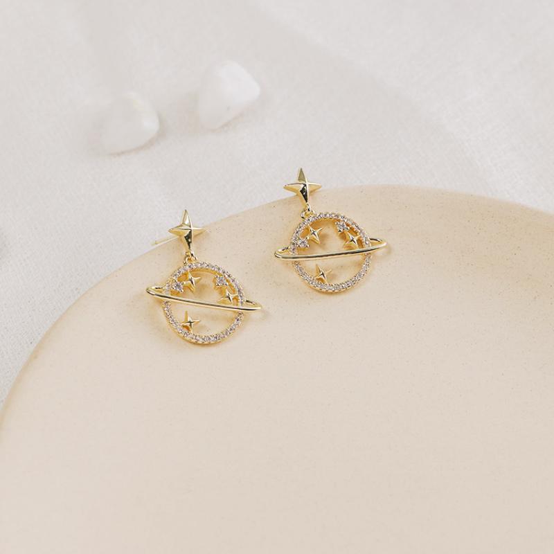 BowLift | Saturn Gold Earrings