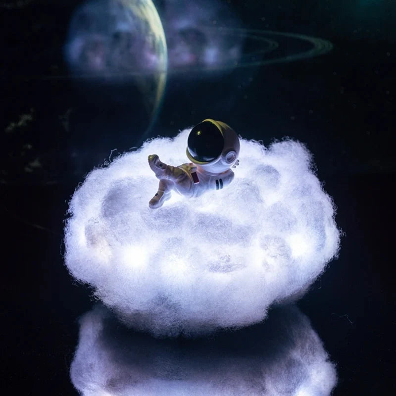 BowLift | Astronaut Cloud Light