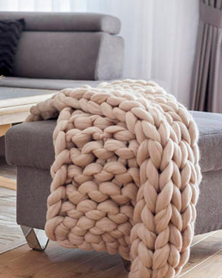 BowLift | Knitted Asymmetrical Women's Sweater