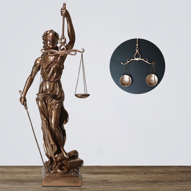 BowLift | Decorative statue of the Goddess of Justice