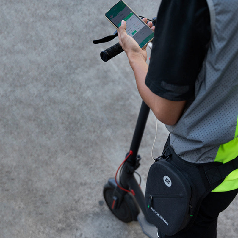 BowLift | Waterproof Motorcycle Waist Bag