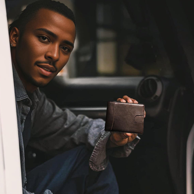 BowLift | Theft-proof magnetic card holder made of genuine leather