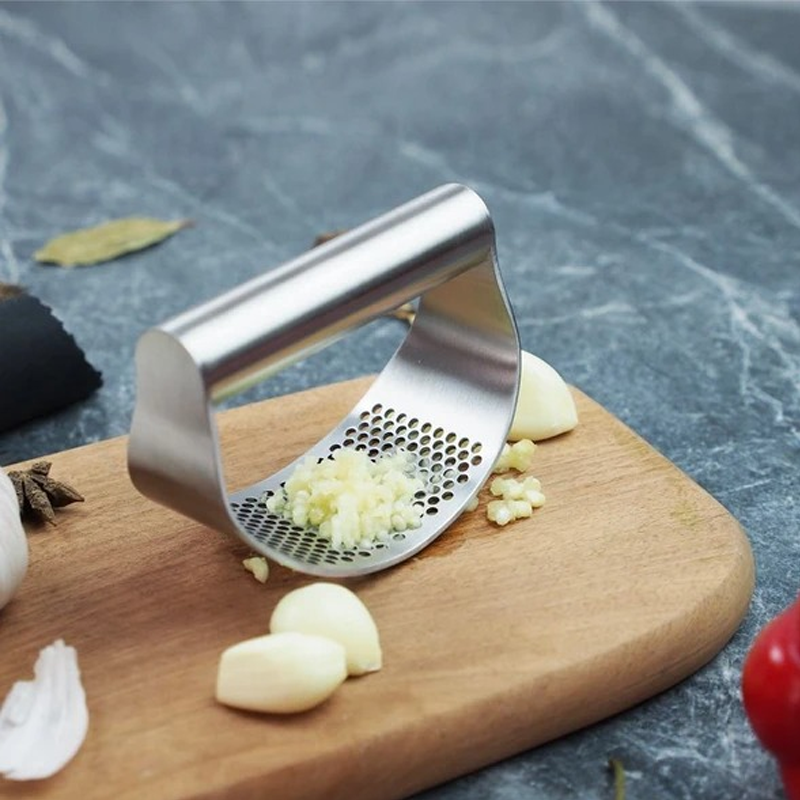 BowLift | Manual Garlic Press made of Stainless Steel