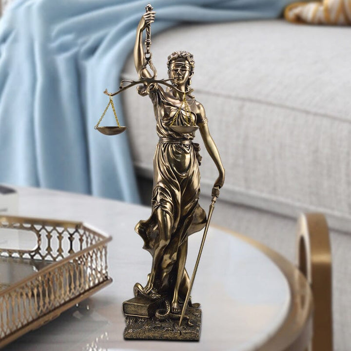 BowLift | Decorative statue of the Goddess of Justice