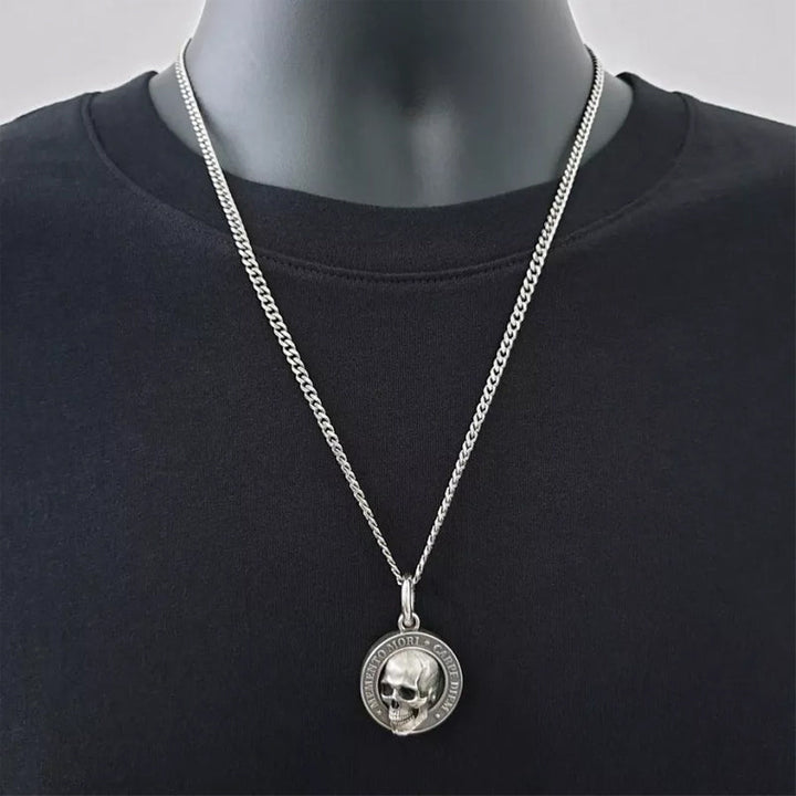 BowLift | Skull Necklace Made of Titanium Steel