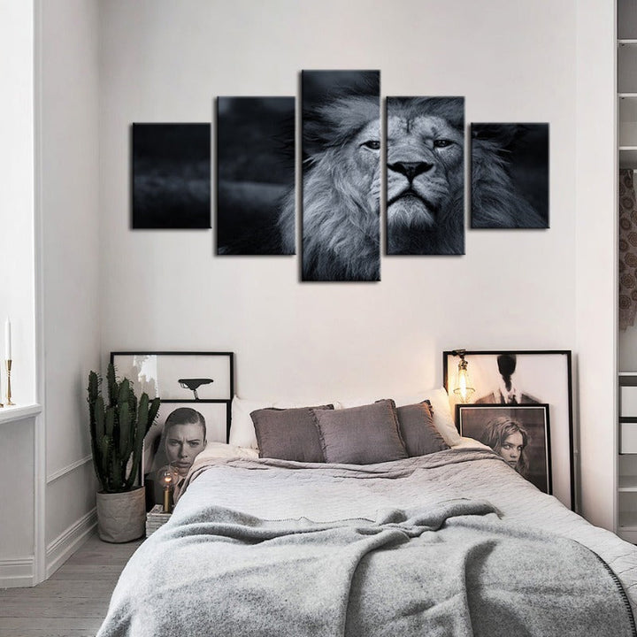 5 Piece Grayscale Concerned Lion - Canvas Wall Art Painting | Bowlift