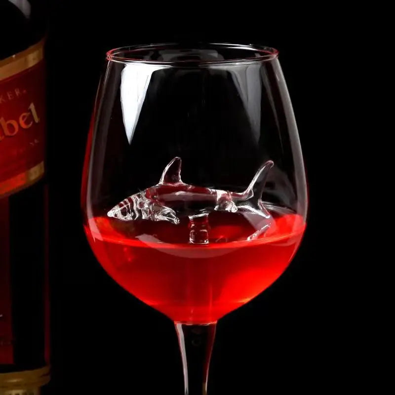 BowLift | Built-in Shark Sea Wine Glasses
