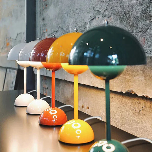 BowLift | Luxurious contemporary Nordic table lamp