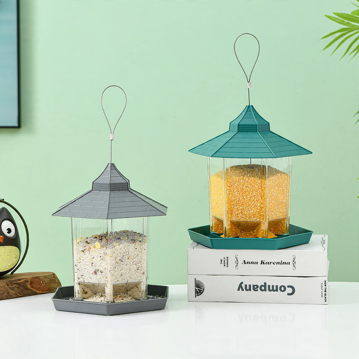 Hexagonal feeding station for birds