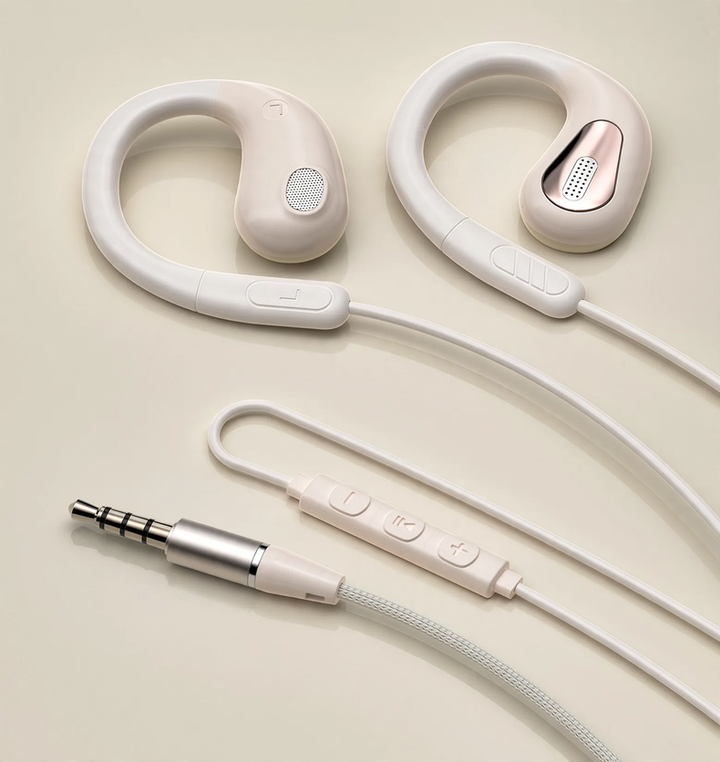 USB-C headphones with silicone tips