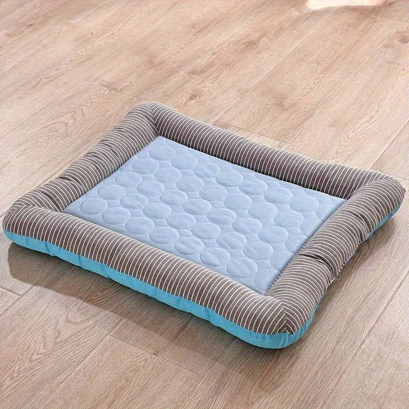 BowLift | CoolPaws Relaxmat – Cooling Pet Bed for Summer Comfort