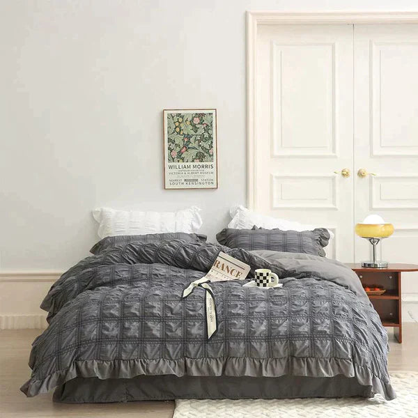 Icy Seersucker Summer Cool Quilt Lace 4-piece Set | Bowlift