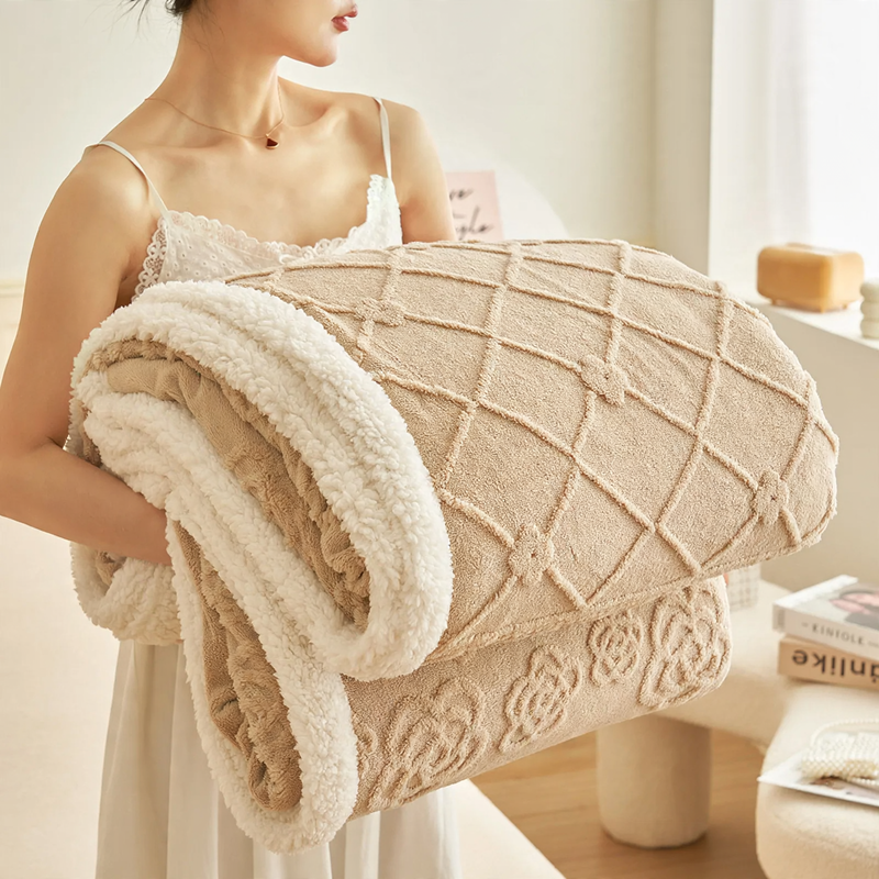 Coral fleece wool blanket, quilted, 300–500 g