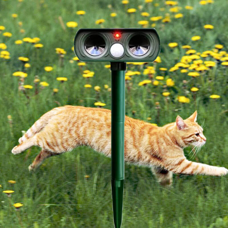 BowLift | Solar Power Ultrasonic Pest Repeller Infrared Sensor Waterproof Animal Repellent