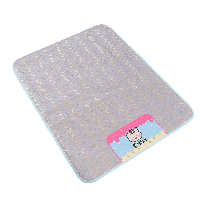 Pet cooling mat made of rattan, breathable