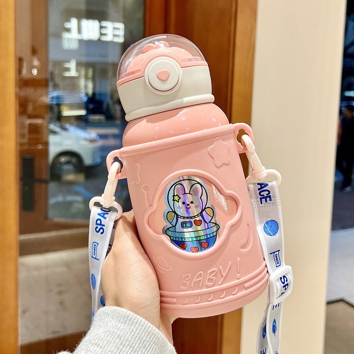 Children's thermos bottle with suction cup and straw