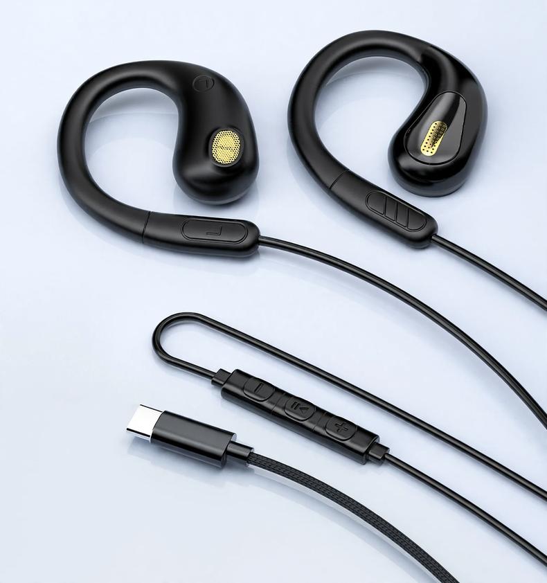 USB-C headphones with silicone tips