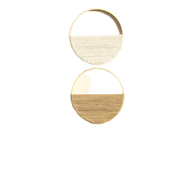 Circular Macrame Wall Decor with Symmetrical Design Bowlift