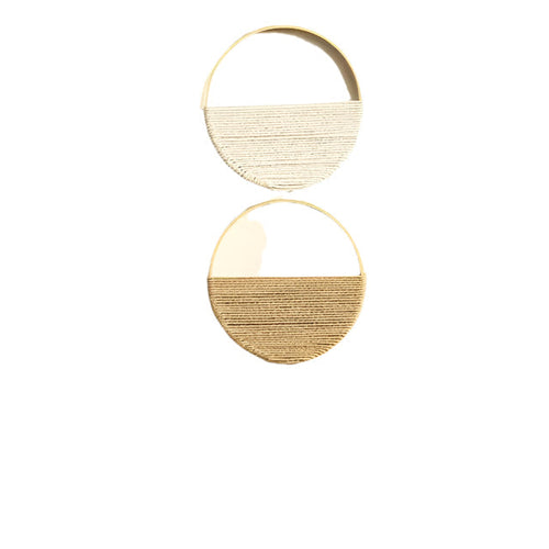 Circular Macrame Wall Decor with Symmetrical Design Bowlift