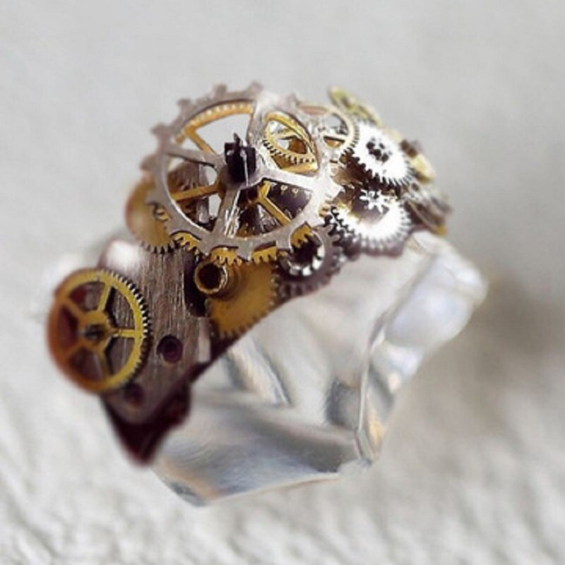 BowLift | Creative Gold Plated Mechanical Unisex Ring
