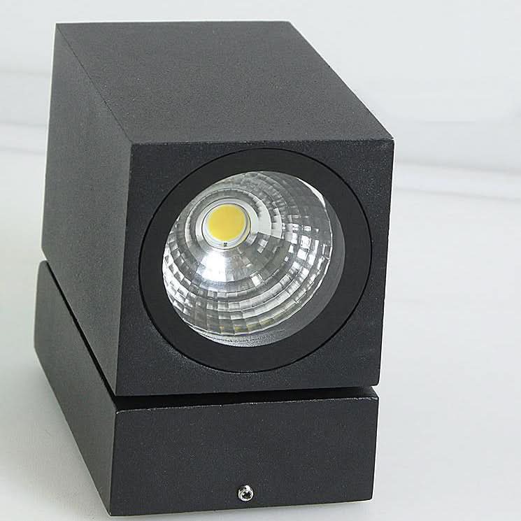 BowLift | Outdoor LED Wall Light with Adjustable Angle