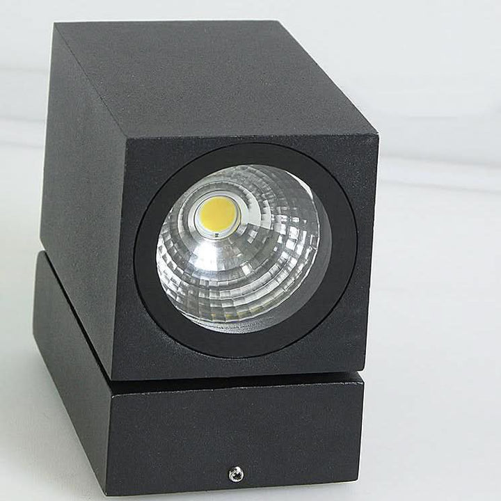 BowLift | Outdoor LED Wall Light with Adjustable Angle