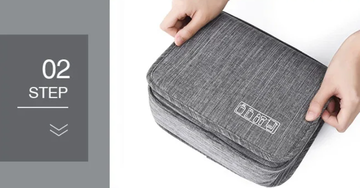 BowLift | Hanging toiletry bag for men