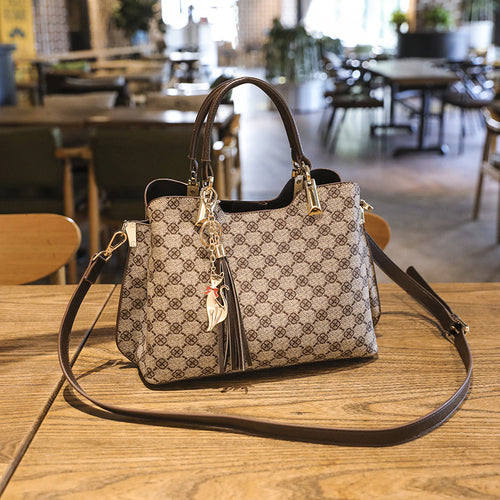 Elegant Handheld Tote Bag